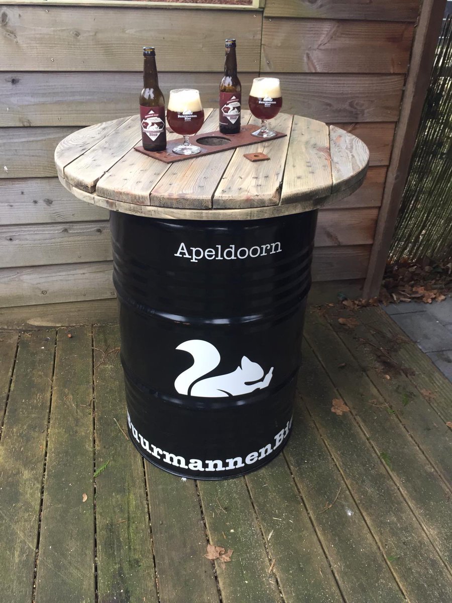 Binnenkort lekker borrelen aan de nieuwe biertafel van Buurmannenbier! 🍻#brouwerijdebuurmannen #buurmannenbier #craftbeer #apeldoorn