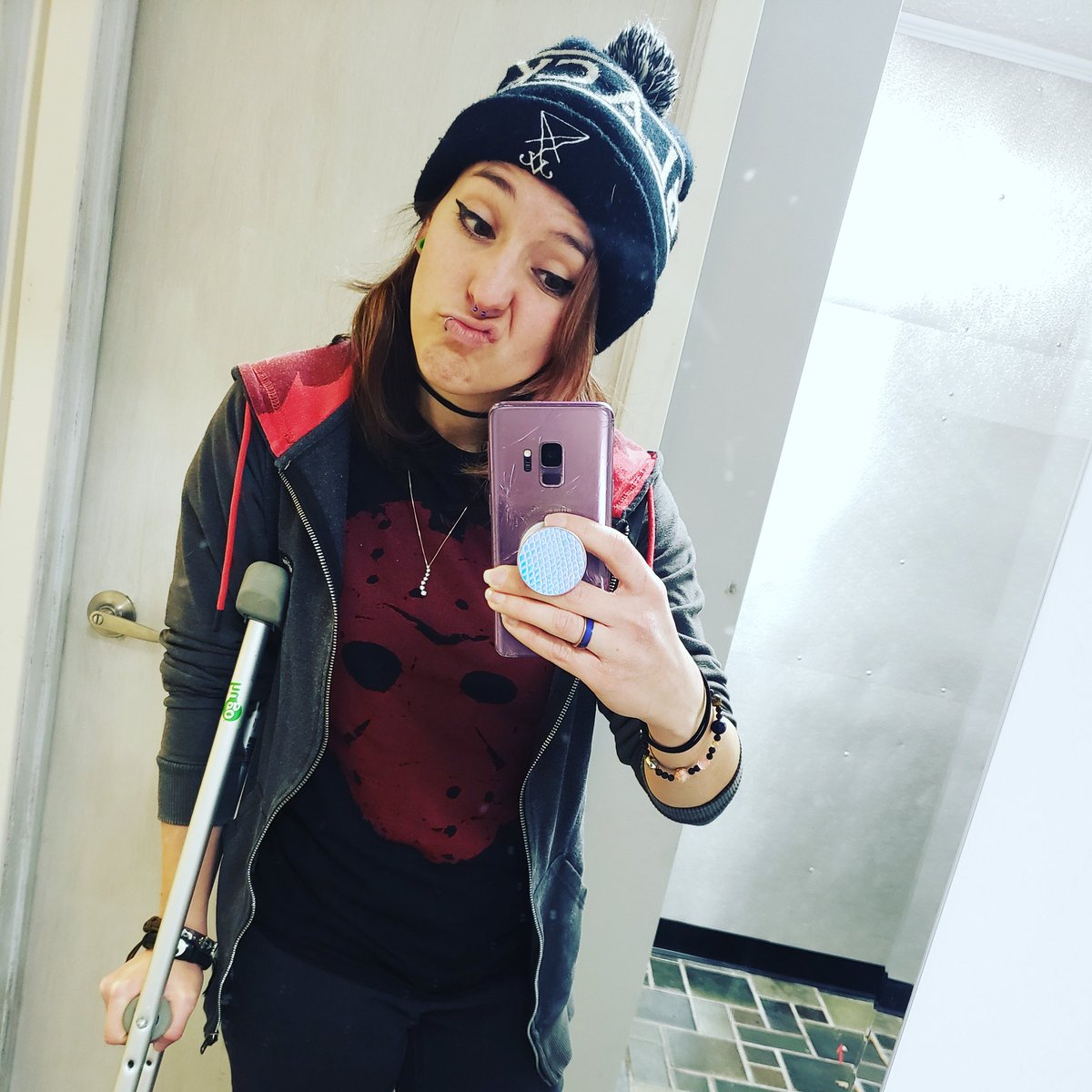 Samazing73's tweet photo. Sometimes, you're just not feelin it #DayForty #Recovery #StillOnCrutches #EffThis #ACLClub #BionicSam #BrokeKnee #StayBroke #KobayashiMaru #LongButWorthIt #IsThisHowYouSelfie #AmIDoingThisRight #BathroomMirrorSelfie #JasonVorhees #BadGuy #BlackcraftCult #International https://t.co/ulJ6U3aC8J