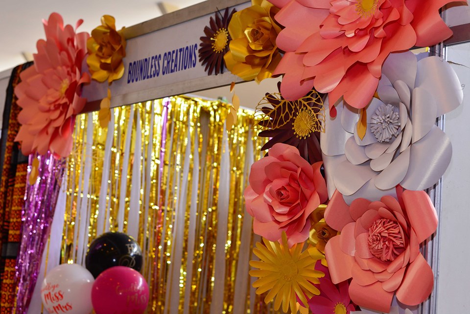 divineschools's tweet photo. How creative can you be?
Flower arrangement courses and decor.
This course is a necessesity you dont have to waity for all your ducks to fall in a row.Start now!
#divineschoolsafrica
#enrolltoday https://t.co/LjwYvLf9bn