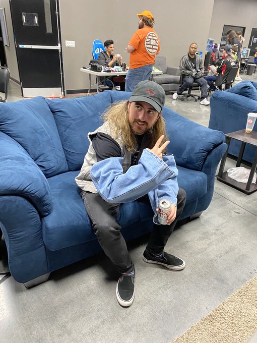 Yeah ur cool... but are you @missing_data with sleeves cut all the way off cool? https://t.co/goI2xU<a class="tags" target="_blank" title="On Twitter" href="/?out=eyJ0eXAiOiJKV1QiLCJhbGciOiJIUzUxMiJ9.eyJpYXQiOjE3MTUwNTgwMDEsImlzcyI6InR3cG9ybnN0YXJzLmNvbSIsIm5iZiI6MTcxNTA1ODAwMSwiZXhwIjoxNzQ2NTk0MDAxLCJyZWRpcmVjdF91cmwiOiJodHRwczovL3R3aXR0ZXIuY29tL21pc3NpbmdfZGF0YSJ9.DXh6dk7XpucP2LbTSLJAZEE0LXUVa7q5GR2xu1g8PcamlQUowWmkVv7wP9NhLV1OO5tUQWQn1MGJJvcc2mpQUQ">@missing_data</a>