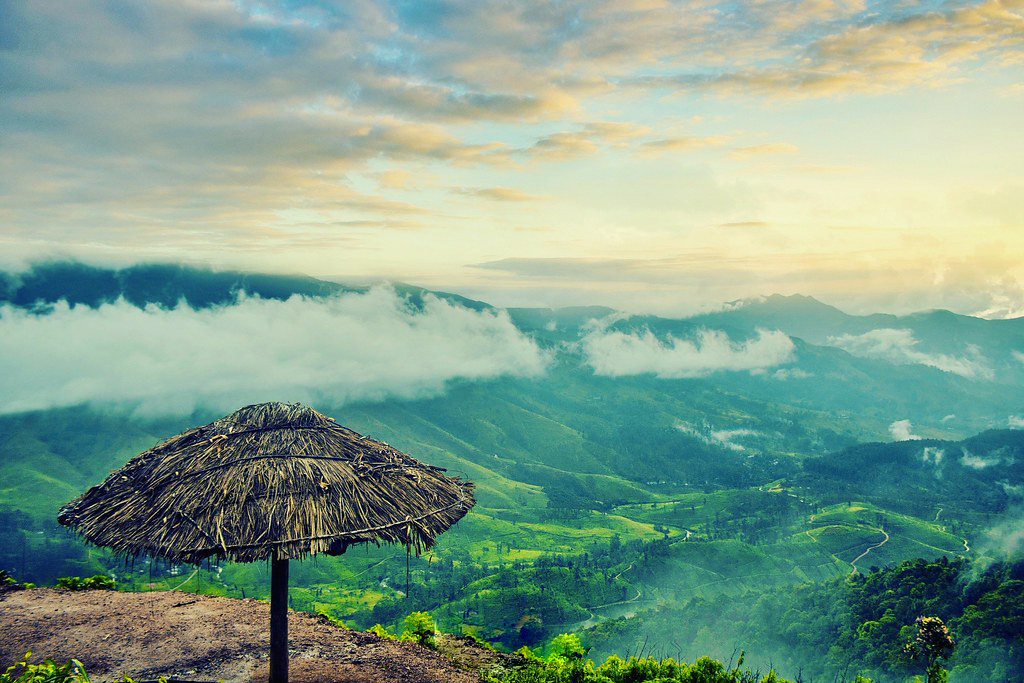 BernardToursSL's tweet photo. This is one of the best viewpoints in Sri Lanka which gives 3600  magnificent views of the Kandy, Matale and the beautiful Knuckles Mountain Range.  

#srilanka #travel #nature  #colombo #like #srilankatravel #photography #follow #beach  

https://t.co/Ae0GpZ5F76 https://t.co/rPyowXIWeb