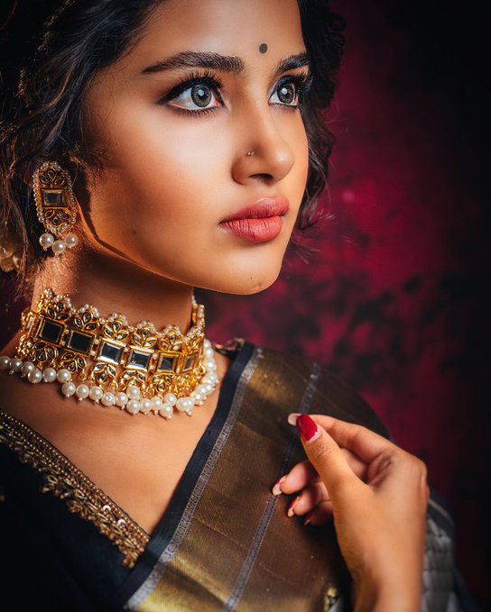 Leelaks20's tweet photo. @anupamahere Wish U many More Happy Returns Of The day 
@anupamahere  

I Wish U all The Success,Good Helath, Joy in U R life

All The Best For Future Projects..

#HappyBirthdayAnupama #AnupamaParameswaran ❤️🥳 https://t.co/R6VnoRiVon