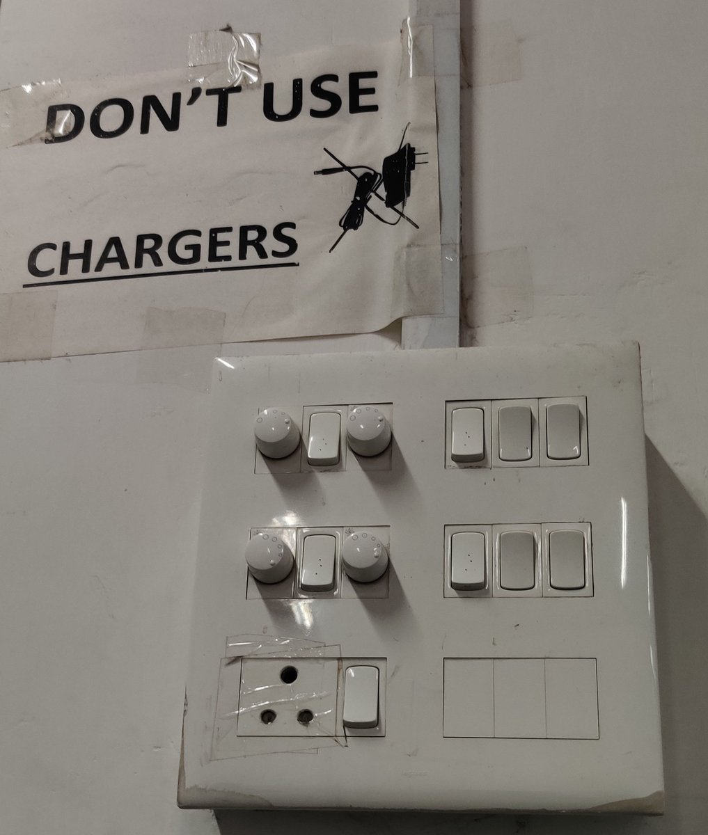 jakshita27's tweet photo. In today's era of technology, d famous library of   "smartcity" Vadodara, doesnot allow laptop chargers.
Why??🤦🏻‍♀️🤷🏻‍♀️
#hansamehtalibrary
@dangarbharat @Themsubaroda @mpvadodara @VMCVadodara @BJP4Gujarat @BJP4India @narendramodi @imBhupendrasinh @PrakashJavdekar @PMOIndia @AmitShah https://t.co/371AtvbHle