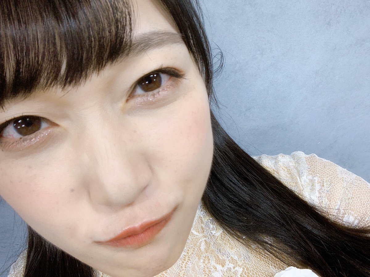 iRis_k_miyu's tweet photo. 取材デー。
(充血してるのがデフォ🙈) https://t.co/K9VtKF01pw