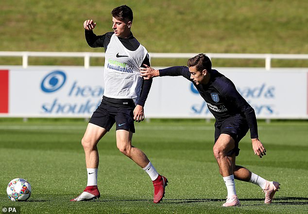 KevinUniFut's tweet photo. #EntrenamientoUF Entrenando para mañana darlo todo! 😈🏴󠁧󠁢󠁥󠁮󠁧󠁿 https://t.co/1fp7xe1G9F