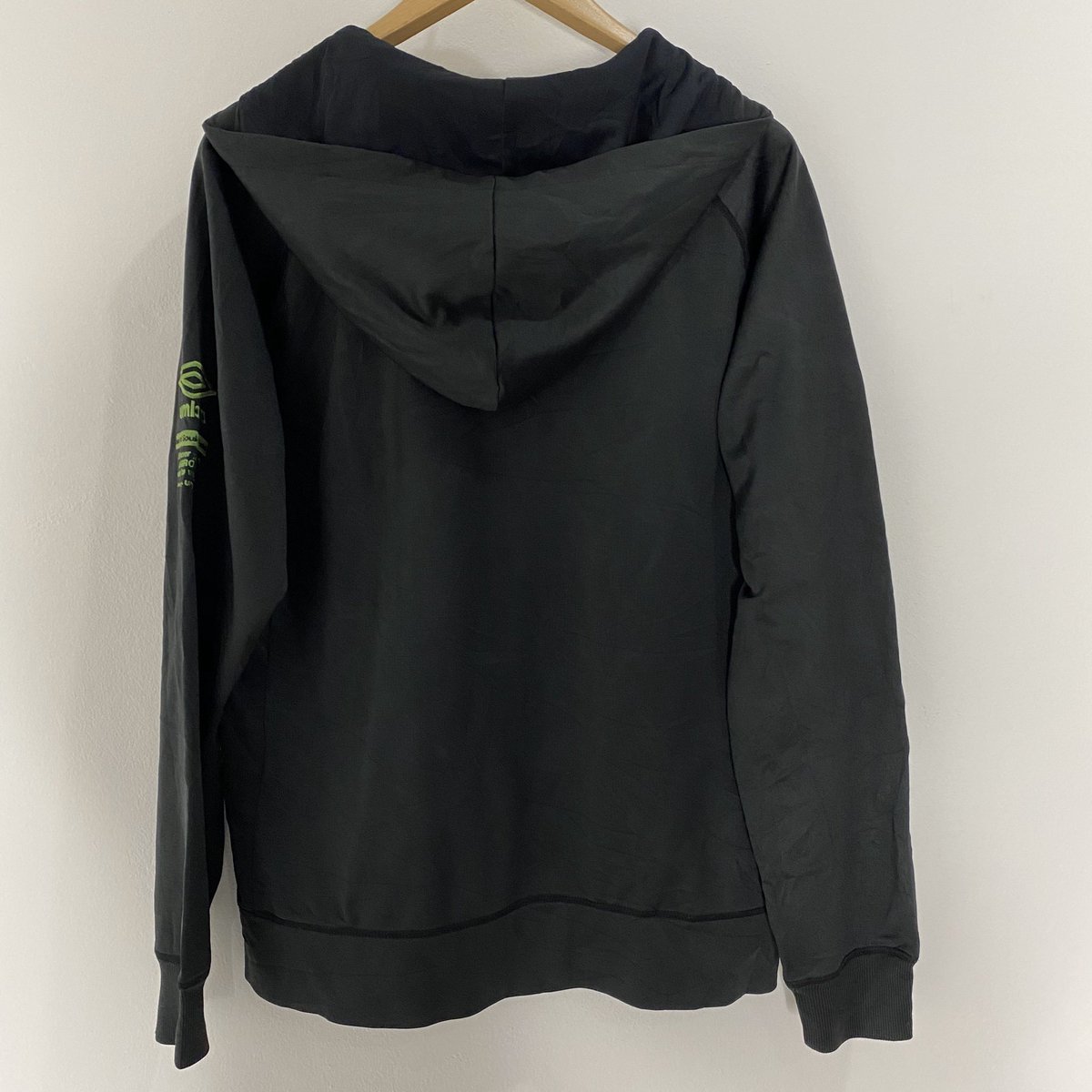 SNuchnapa's tweet photo. ❤️300.-❤️
.
เช็คสินค้าที่ยังว่างได้ที่✅#Nuchnapastocks
.
#Pumas #uniqlothailand #ถูกบอกต่อ #addidas #Hoodies #ฮู้ดแบรนด์ #ญี่ปุ่น #ญี่ปุ่นแท้ #asics #ASICSTrials #เสื้อผ้ากีฬา #jackket #แจ็คเก็ต #ส่งต่อ #uselikenew #2hands #2ndhand #Champions #mizuno #Mizuno #filA #Kswiss https://t.co/eD9bmGpH3I