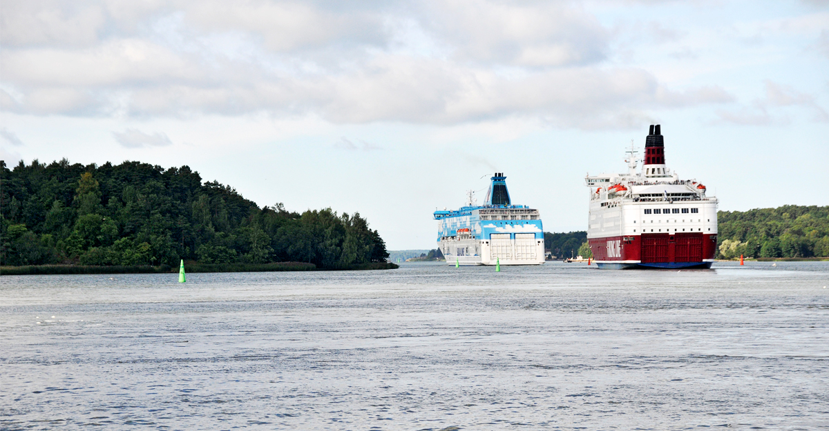 PortOfTurkuFI's tweet photo. #BalticLoop -hanke kehittää keinoja siihen, miten ihmisten ja tavaroiden matkat ja kuljetus toimisivat entistä vaivattomammin Itämeren alueella. Liikenneverkon pitää olla tehokas, mutta ratkaisujen täytyy samalla vähentää päästÜjä. https://t.co/fussRTqTdF #kuljetuskäytävät https://t.co/8xPi7lnh49