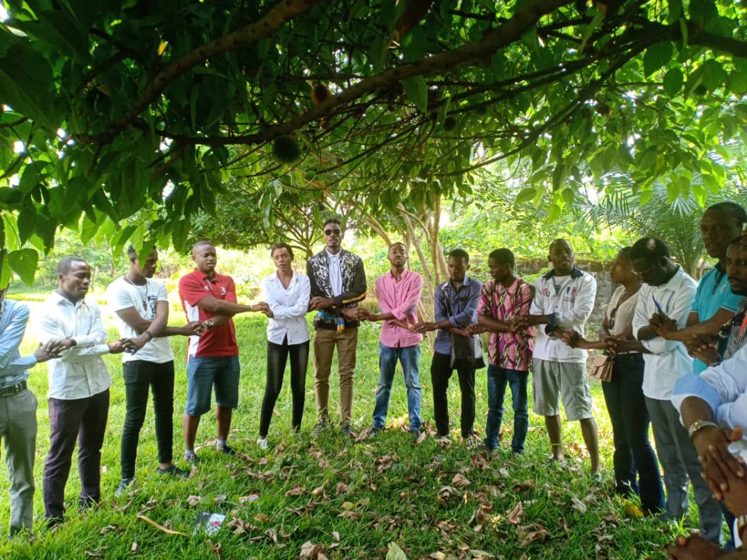 luchaRDC's tweet photo. Notre section de #Kinshasa a tenu dimanche sa retraite annuelle. Parmi les résolutions: accroissement de nos activités d’éducation civique et de recrutement de nouveaux militant.e.s, renforcement de notre contrôle citoyen de la gouvernance, changement de stratégie pour #KinPropre https://t.co/cp7psqIMAJ