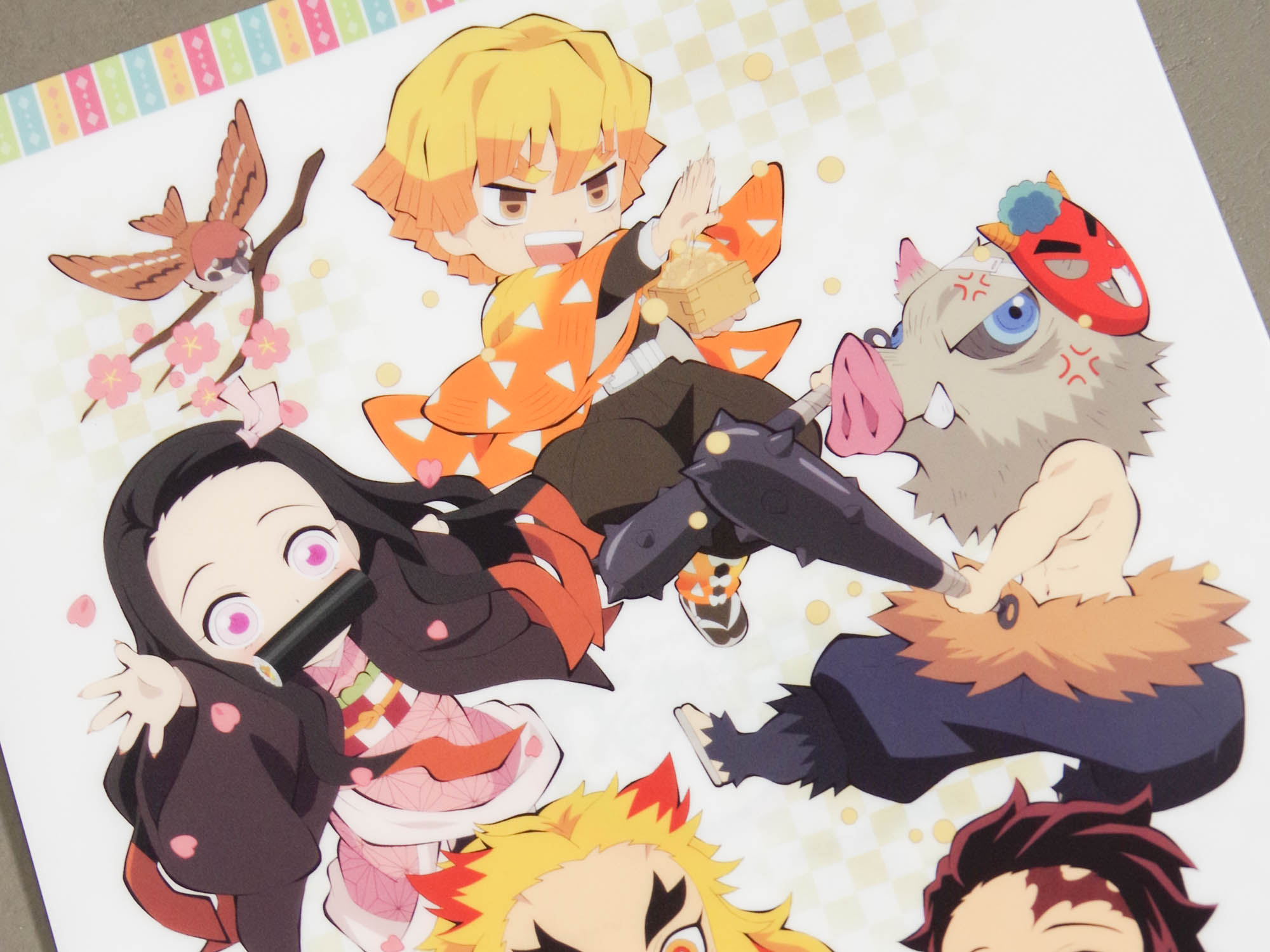Ufotable 鬼滅の刃 コラボ 節分イベント 2月24日 月 まで実施中です 描き下ろしイラストのクリアファイルと缶バッジをご紹介 節分にちなんだ絵柄となっております 今回は更にアップでご紹介 お手にお取りいただければ幸いです 節分イベント