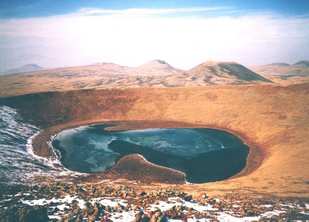 KarTour2's tweet photo. 🏔🏞Azhdahak is the highest point of Gegham mountain and a volcano in Armenia. The altitude is 3597 m.  Name “Azhdahak” dates back to the king of mars from a very famous Armenian epos. “Azhdahak” means “giant”, dragon.🏔🏞 
#Armenia🇦🇲 #visitArmenia #TravelWithUs #JoinKarTour❤️ https://t.co/6XwraMg9r4