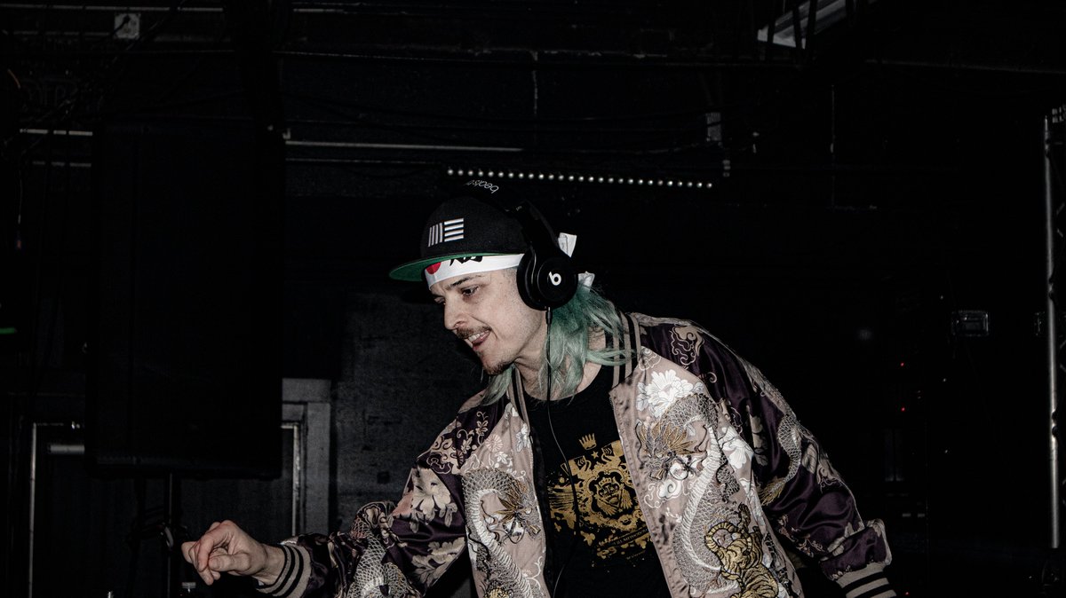 jenkinstha3rd's tweet photo. More pic of the @illGatesMusic @RogueRed12 Liftoff tour #edmlovers #EDMMUSIC #illgatesliftofftour #wokewoods2020 #edmtwitter #musicproducer #ohioedm #raveohio #ravecleveland #clevelandedm π·ποΈππͺπ§ππΈ https://t.co/3p0pKPXiHV