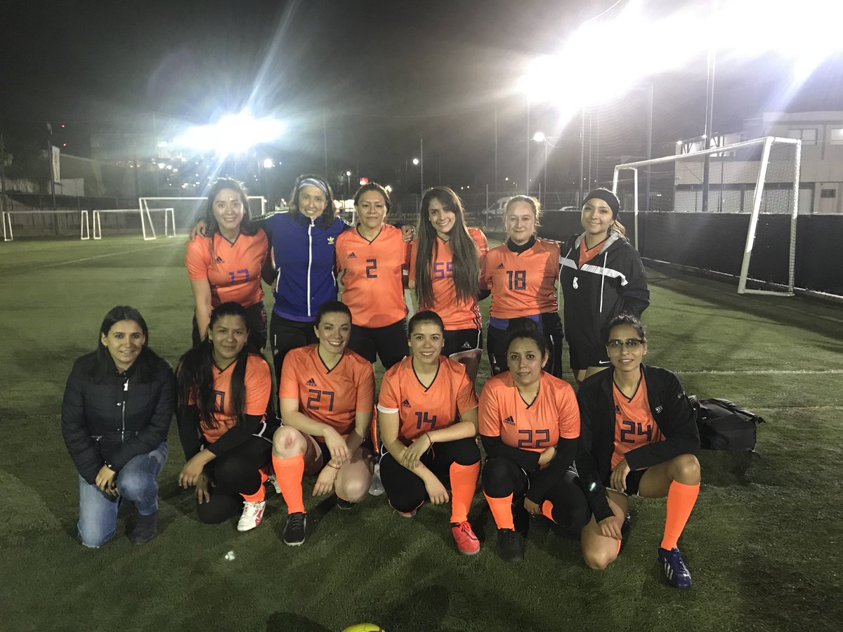 RealChapultepec's tweet photo. Esta noche nos vamos con un empate 3-3 @AjolotasFT #Venga #NaranjaMecánica #VamosConTodo ⚽️@DaniRaCa y ⚽️⚽️ @belagool @LigaMediosFemMX https://t.co/SxnPXiOIe5