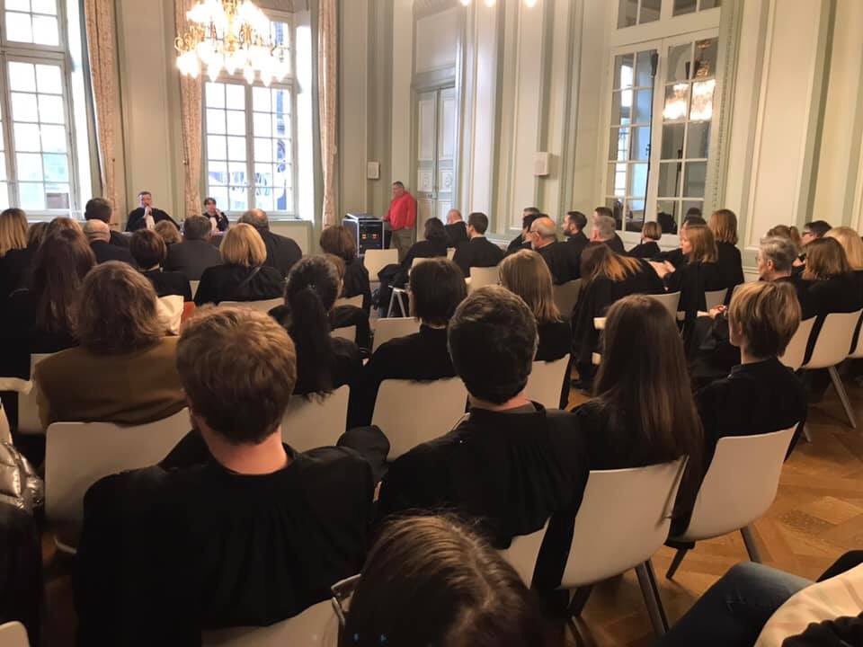 Grève illimitée votée par le Barreau de Metz réuni en Assemblée Générale #SOSRetraites #OnLacheRien <a href="/CNBarreaux/">Conseil national des barreaux - les avocats</a> <a href="/fnuja/">Fédération Nationale des Unions de Jeunes Avocats</a>