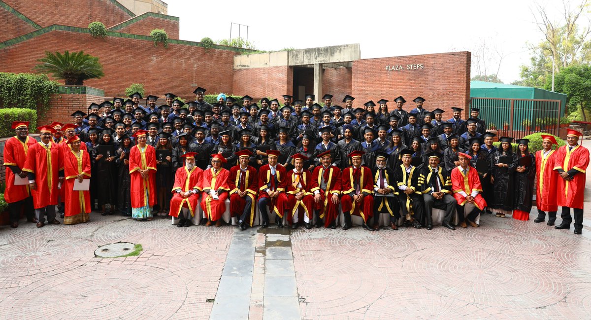 GreatLakesGgn's tweet photo. Inviting all @GreatLakesGgn alumni to the 10th Foundation Day and Alumni Meet on 29th Feb and 1st March 2020. Tag your batchmates and register -> https://t.co/Kj1GyWHhDI
#reunion #decennial #Celebration #glimg #inspiringgreatness #registernow https://t.co/DNC8um4UNl