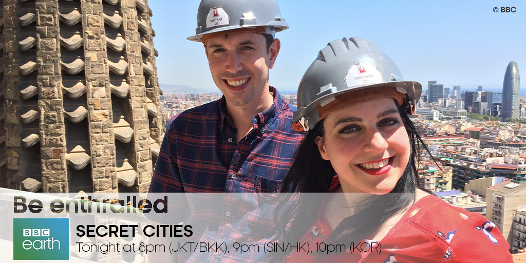 BBCEarthAsia's tweet photo. Join @DrJaninaRamirez and Alastair Sooke as they venture out to Amsterdam! Tonight on #SecretCities, immerse yourselves in the rich art and culture of this trailblazing city! #BBCEarthAsia #BBCStoryFromEarth https://t.co/SHIZZQmZdV