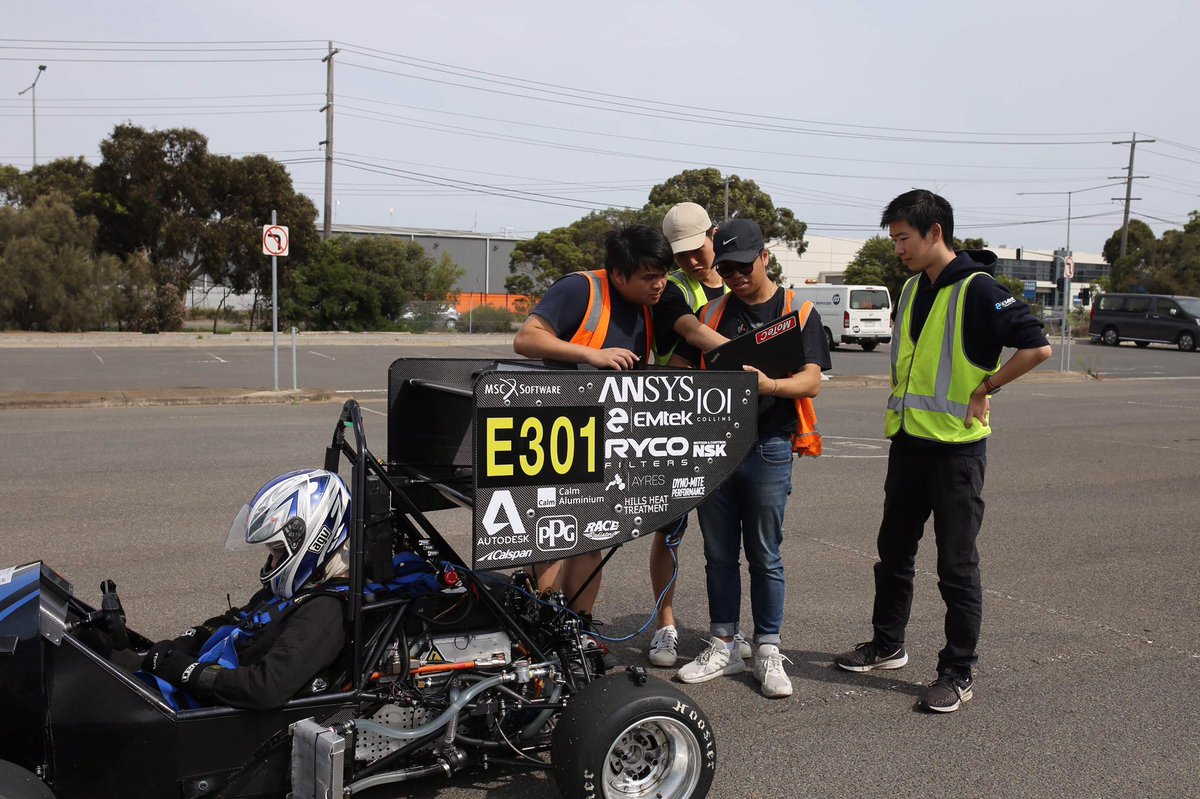 We are looking for passionate students to join Melbourne University Racing. 
Apply through the link in our bio! 
. 
#JuniorRecruit #recruit