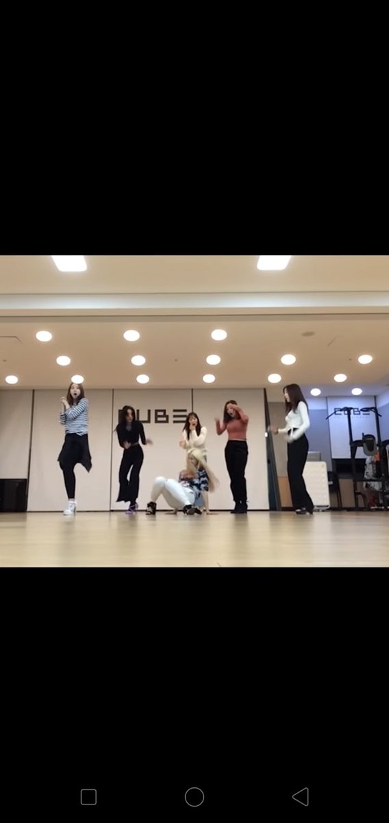 Ieklek4's tweet photo. #clc_96line  #CLC
#ปังมากพี่ศรี #Sorn
ความซนของพวกนางทั้งหลาย https://t.co/YbwfwGT9uN
