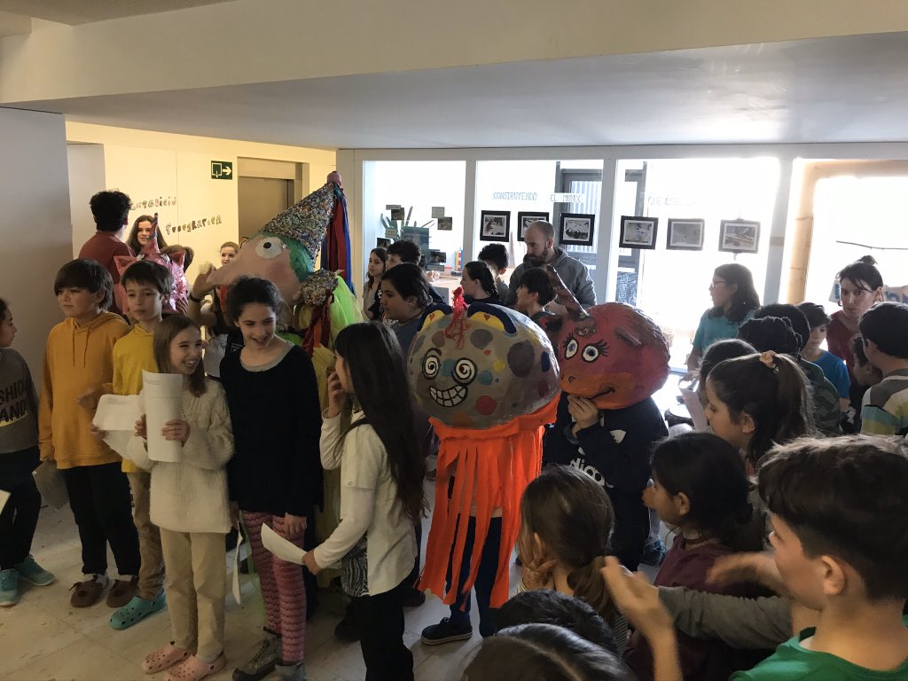 Escola dels Encants (@edelsencants) on Twitter photo Setmana de carnaval a <a href="/EdelsEncants/">Escola dels Encants</a> . Llibertat d'expressió, diversió i ganes de passar-ho bé. Setmana de carnaval a <a href="/EdelsEncants/">Escola dels Encants</a> . Llibertat d'expressió, diversió i ganes de passar-ho bé.