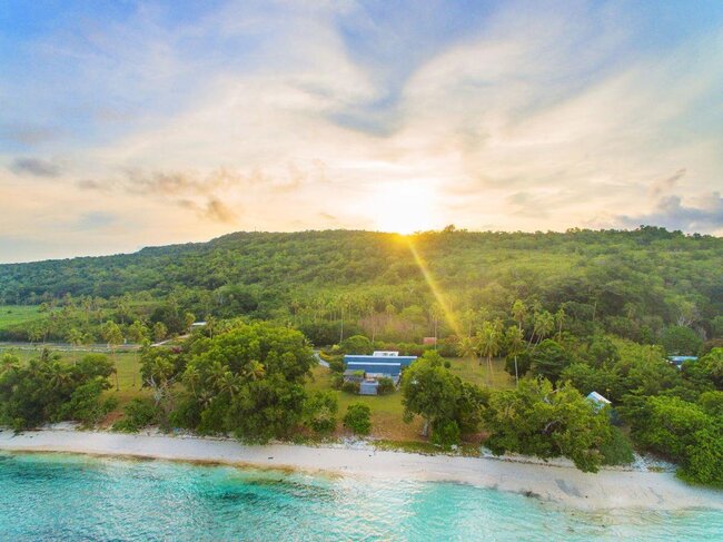 RT Islandlifenews "Cate Blanchett Lists Her Dreamy Island Escape for $1.4 Million islandlifemag.com/latest-news-pa… "