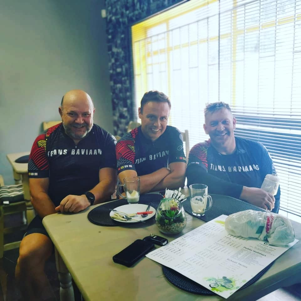 WorldCadence's tweet photo. Our Social club had a good ride this morning. 
With a distance of 42km in 2 hours time. Now enjoying a cappuccino in our new coffee shop. 🗺️ 
#cycling #sterkies #ride #socialclub #cadenceworld #mtb #coffeelovers #Orangehouse #cyclingsa #cycling #momsen #silverback https://t.co/pCFPglRCA8