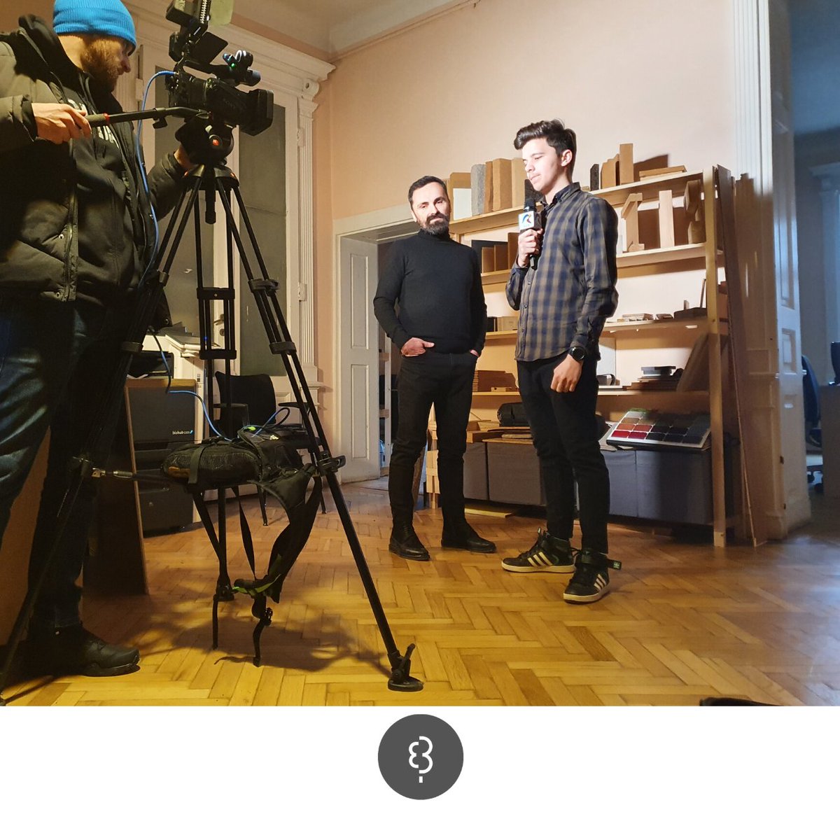 BIOBUILDS_'s tweet photo. Our project, Sol Residence from Borhanci Cluj, was presented today at TVR 1 and TVR Moldova. We also talked about passive, prosumer and healthy homes
Thank you!
That's how it was seen from behind the cameras.
#solresidence #biobuilds #prosumer #passivehouse https://t.co/GNPU4tJOfc
