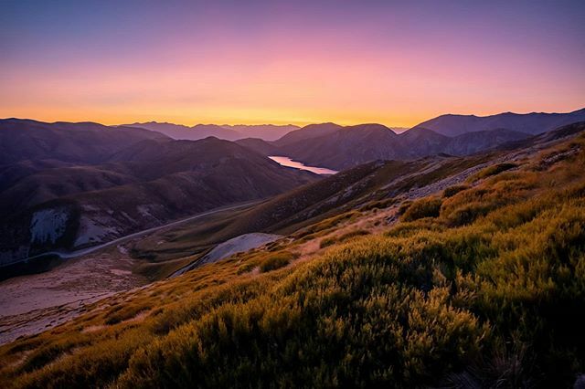 TalmanMadsen's tweet photo. It's not often I've seen sunsets that truly go pink like this, it's only on the rare occasion and last week was one of them! 😍🌄🙌
@nurse.louise and I suffered our way up the ever steep Foggy Peak in the sweltering afternoon heat to earn the right to fully appreciate this view… https://t.co/n7GtOKgbbQ