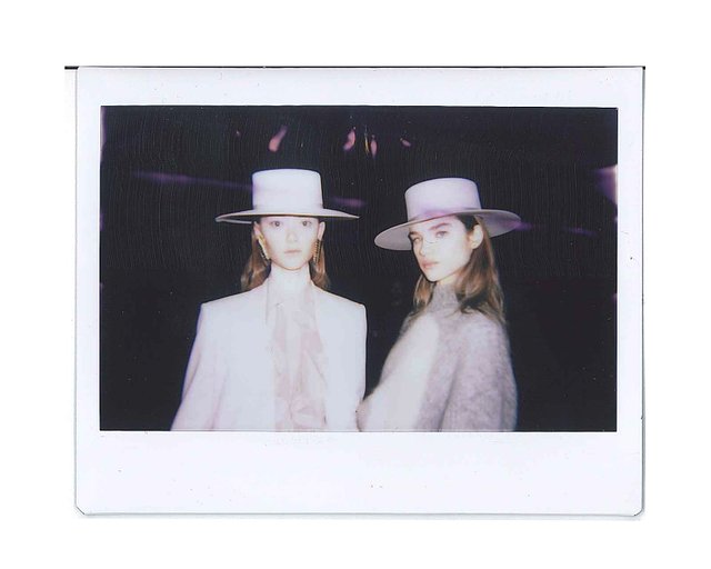 Giulia è una giovane fotografa che ha sperimentato la fotografia istantanea durante la #MFW con la Lomo'Instant Wide. Scopri cosa ci racconta!

ow.ly/vRQ250yikcG