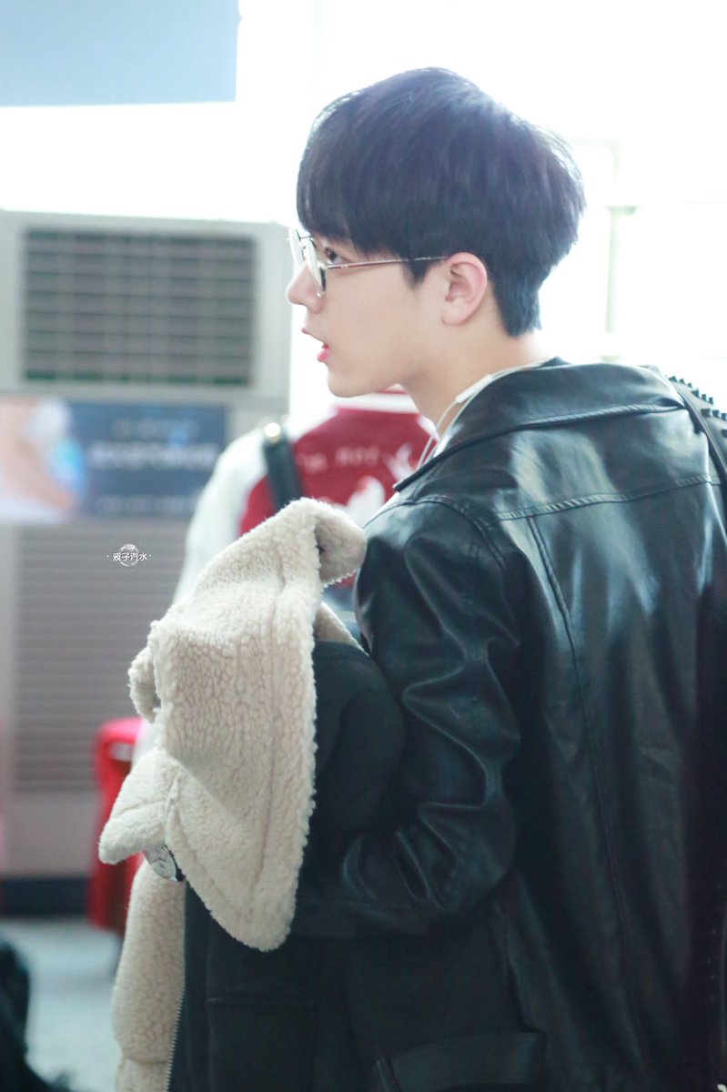 #肖战 #XiaoZhan #เซียวจ้าน #肖戰 #샤오잔

你是睡前床头那杯热牛奶
好“绵”又好梦