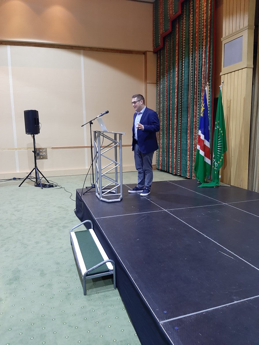 PyConNA's tweet image. &apos;BIGDATA meets patient safety&apos;
By Dr Andrew Carson-Stevens

Very insightful presentation. 
@JudithHall99 @PythonNamibia #PyConNA