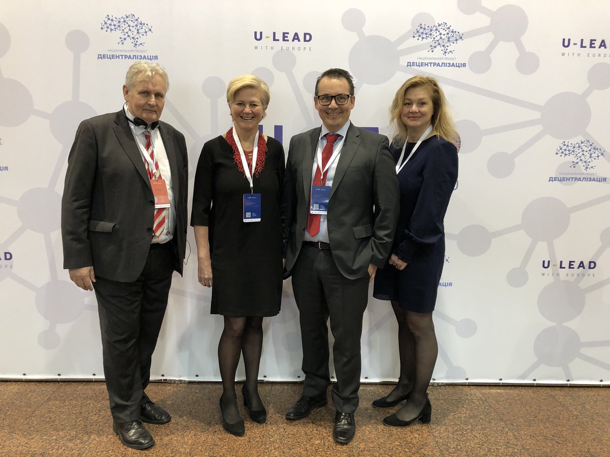 AnnSofi19's tweet photo. #S_K_R arbetar på #ulead-konferens i Kiev tillsammans med Statens servicekontor. Spännande när de ska införa servicekontor över hela Ukraina! https://t.co/EmsoE8ib7G