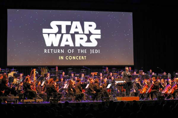 Review: 'We will never watch a movie without QSO performing the soundtrack ever again, period'. . . @QSOrchestra played #ReturnOfTheJedi at @BCEC_Brisbane - scenestr.com.au/arts/queenslan…