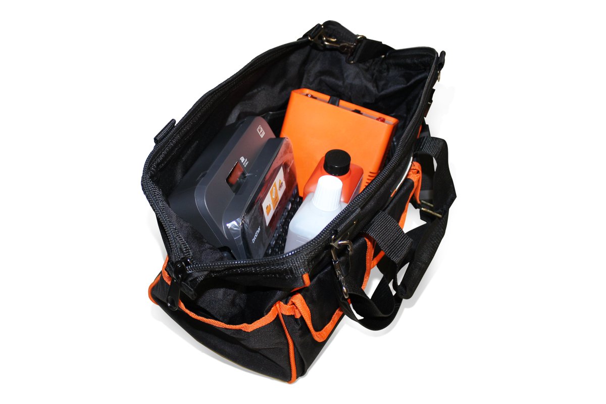 A perfect addition to your Cougartron collection. Carry your machine and equipment in our new practical Cougartron Transport Bag 
#cougartron #weldcleaning #stainlesssteel #bag 
cougartron.com/products/couga…
