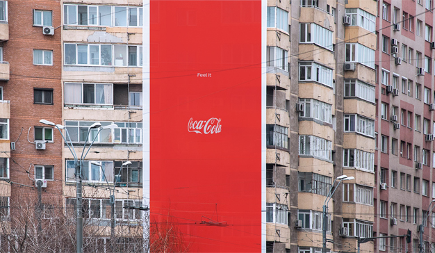 ¿Adivinan la silueta? La botella más famosa del mundo es protagonista "invisible" en la última campaña de Publicis Italia para Coca Cola: "Feel It".