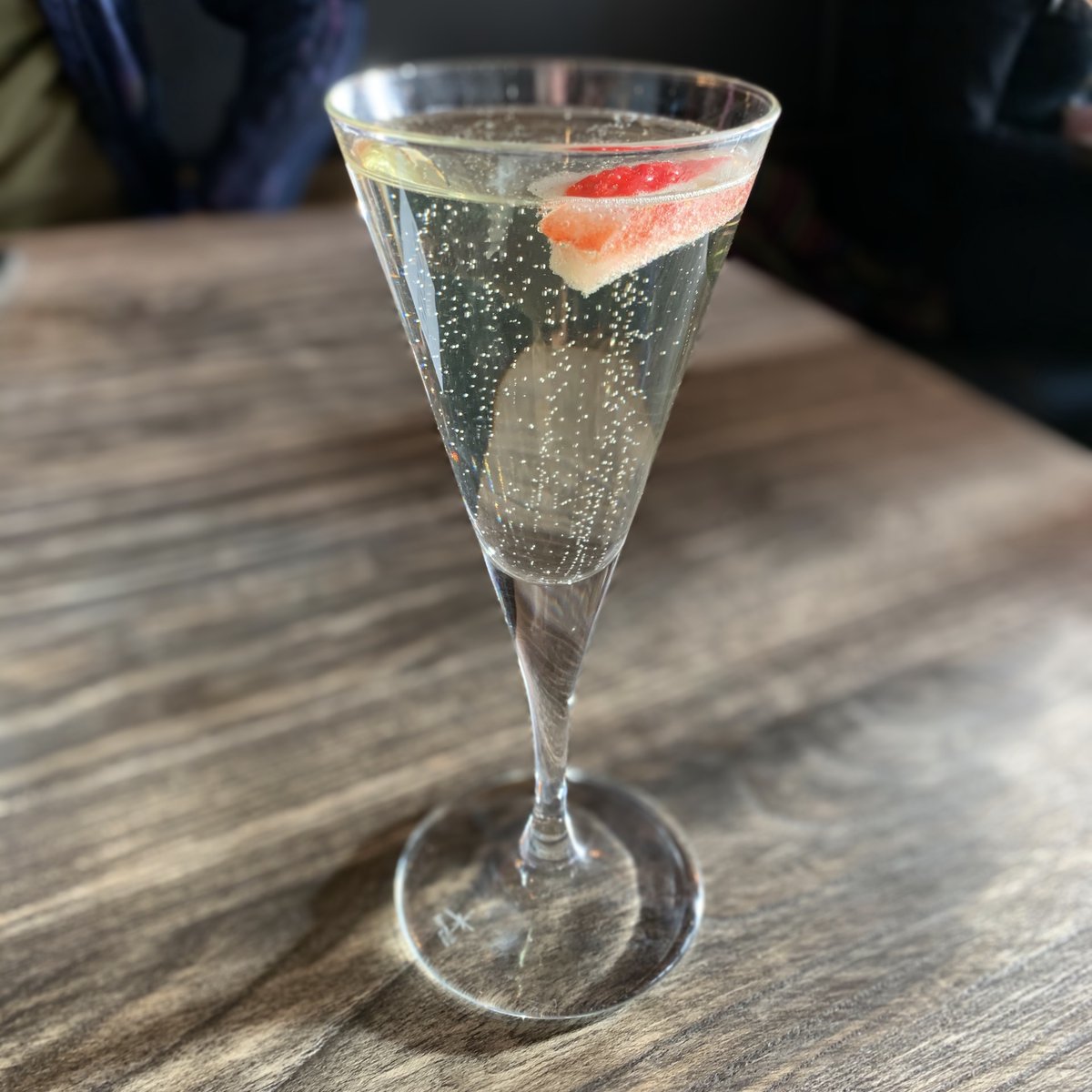 3riversingleby's tweet photo. Why not enjoy a glass of Prosecco today at 3 Rivers 🥂 What’s your favourite drink to unwind with? https://t.co/Qo9KIiEeK7