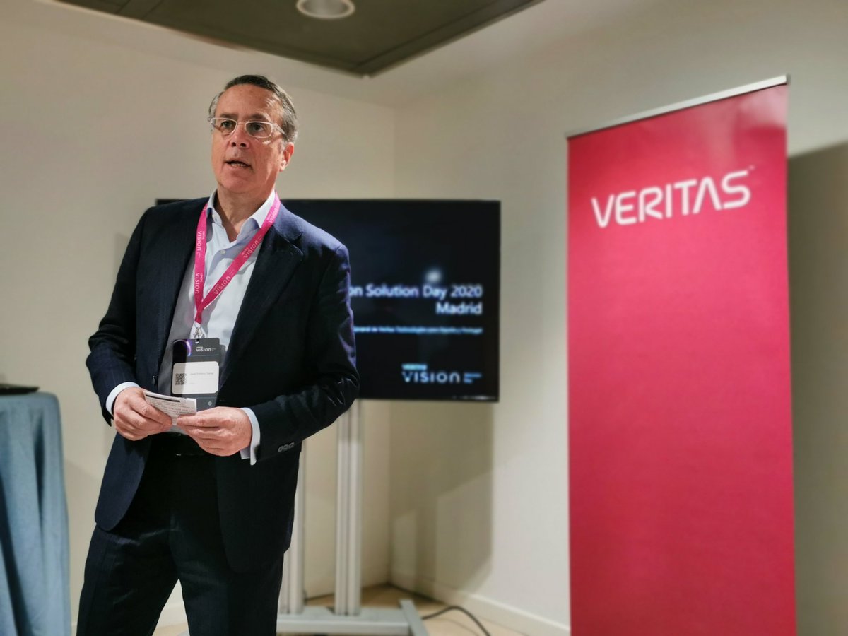 Los datos tienen que estar accesibles por todos, como el agua corriente. De aquí a 2025 se multiplicarán por 5 hasta los 175 Zettabytes, dice <a href="/jpetisco/">Jose Manuel Petisco</a>, director general de @VeritasTechES, en #VtasVision. Es necesaria una mayor automatización de la gestión de la información.