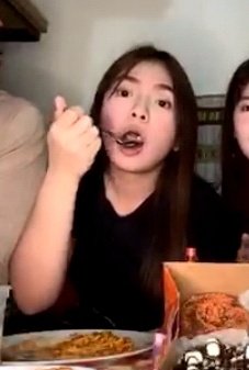 yvchaela's tweet photo. Relatable Ate Aya content https://t.co/FT5F50jNDf