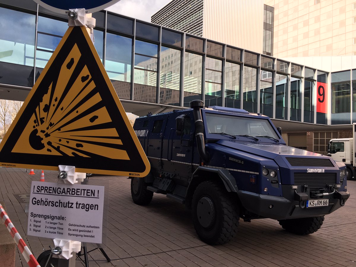 RheinmetallAG's tweet photo. #Rheinmetall zeigt den #Sonderwagen #SurvivorR auf der internationalen
Sicherheitsfachmesse #GPEC2020 in Frankfurt/Main
Besuchen Sie uns am Stand B091 
https://t.co/4S7FUSKwlI #GPEC https://t.co/C3HdttVs9l