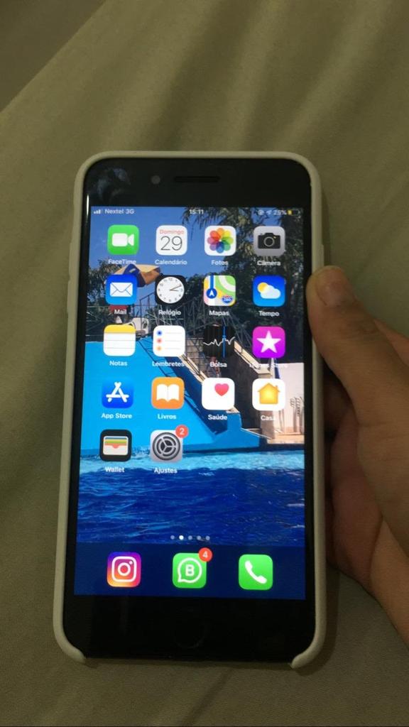 TropaDoComplexo's tweet photo. Oi gente, estou sorteando esse iPhone 7 Plus que eu não quero mais, para concorrer basta dar RT, me seguir e marcar um amigo nos comentários, vou divulgar o ganhador dia 23 de fevereiro. (vai só o aparelho, o carregador fica por conta de vocês) https://t.co/3J14LLtuL7
