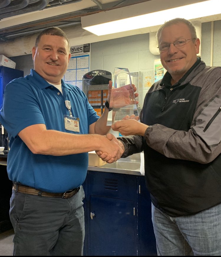 FilterTechOhio's tweet image. Congratulations to Dave Evans and the rest of the plant operations staff at Licking Memorial Hospital in Newark Ohio for winning the NAFA Clean Air Award.
Dave and staff exemplify a proactive approach to maintenance!
Congratulations, Dave!

@NAFAHQ