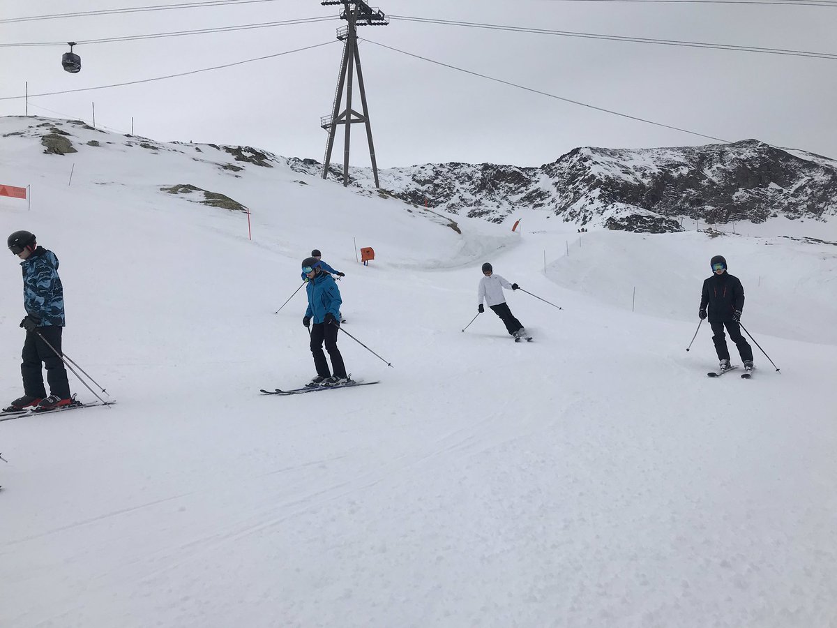 MissLGCole's tweet photo. The advanced group looking very stylish on the slopes @LatymerUpper #skitrip2020 https://t.co/RgkgYf952y