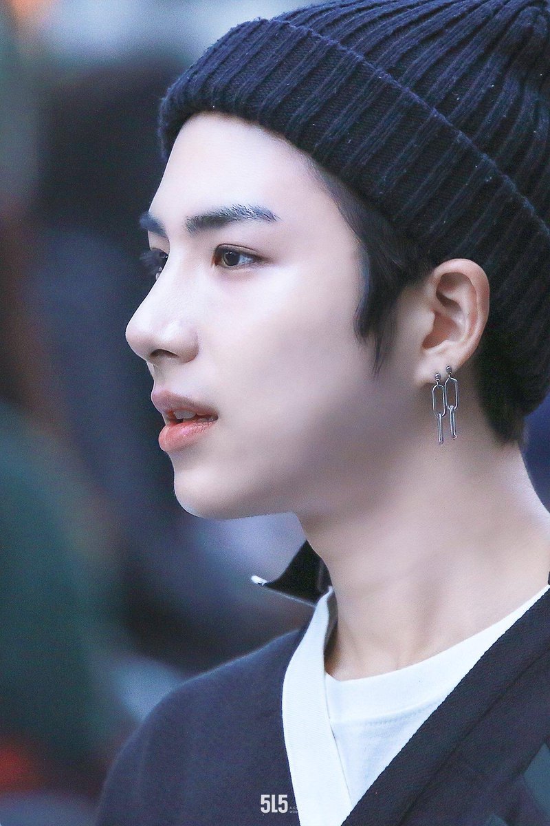 sehyoon is literally so stunning from basically every angle ever