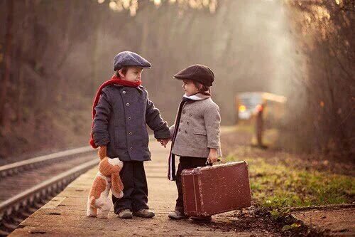 Alaa_Almesbahi's tweet photo. كثيراً ما نجد غريباً أفضل من ألف قريب..! https://t.co/Z72QDe8D6O