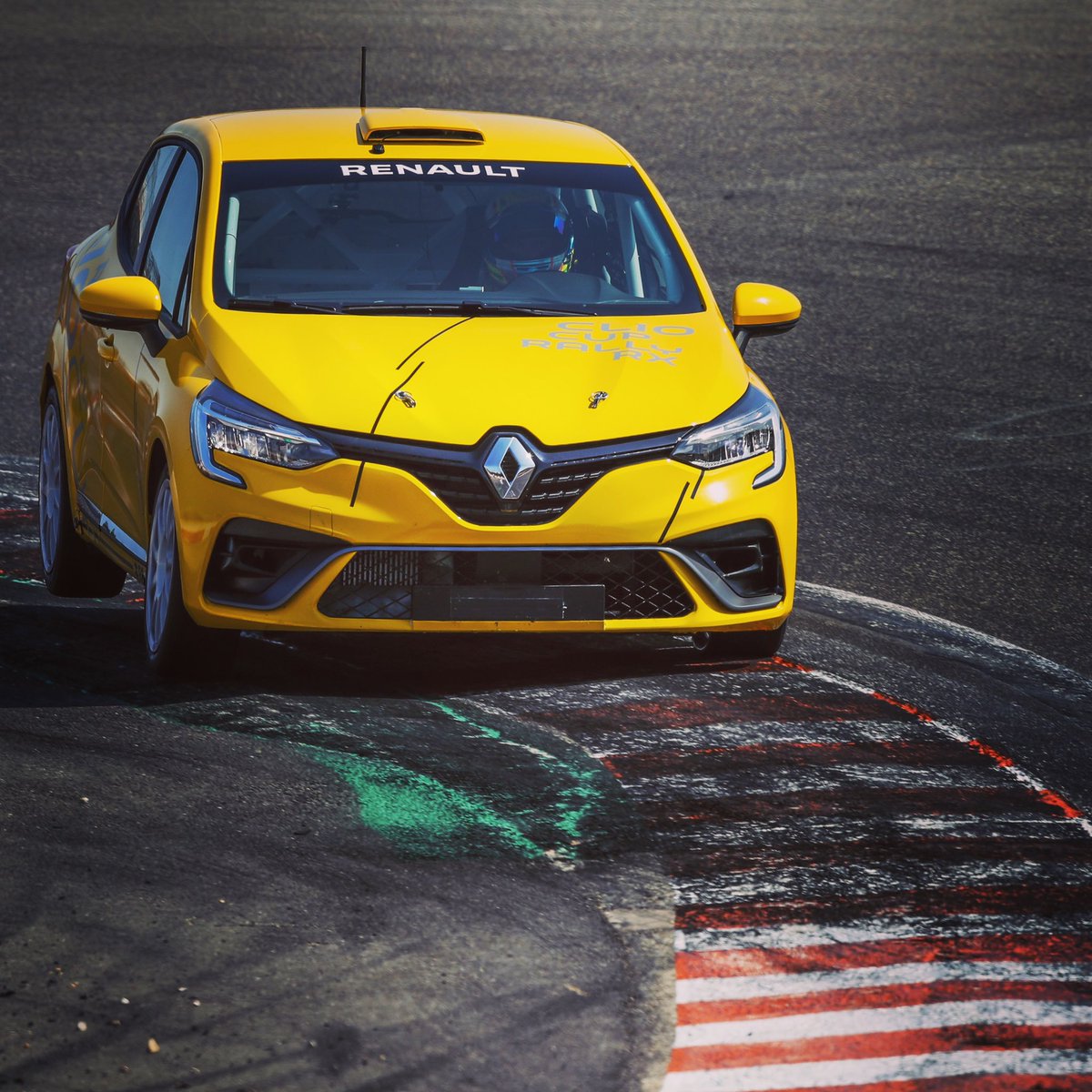 UKClioCup's tweet image. Amazing news!

Renault Sport Racing has confirmed a special 2-race Clio Cup Open event at this year’s French F1 Grand Prix at Paul Ricard.

This will be open to teams/drivers in Clio Cup UK and other countries using the new Clio Cup 5 race car.

More details coming soon...