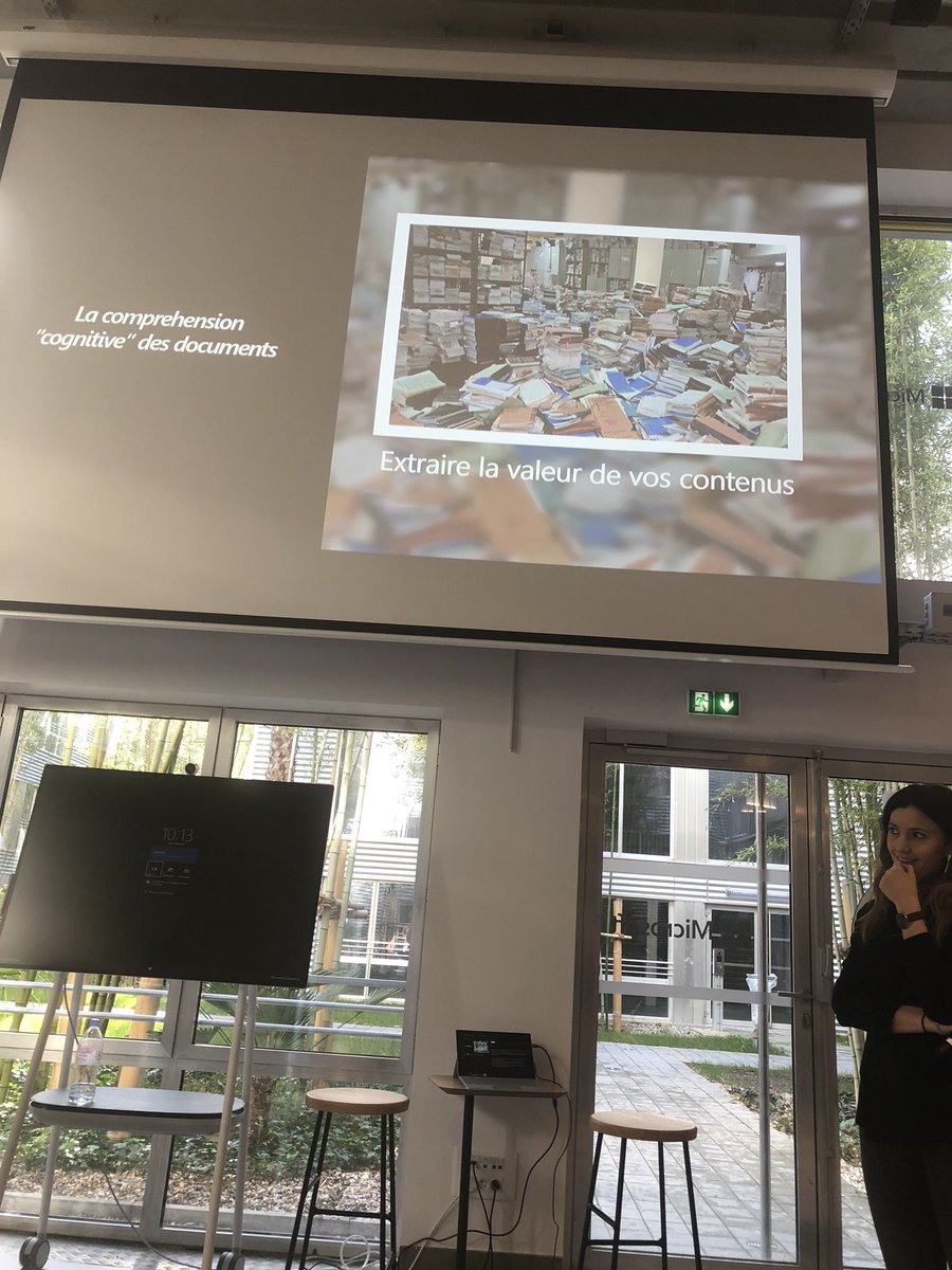 VanessaVincentR's tweet photo. #MicrosoftExperienceLab #IA @CiteNumerique @microsoftfrance comment vous y retrouver dans vos papiers? 😅 #IA #ComprehensionCognitive https://t.co/RJCgmO3aHe