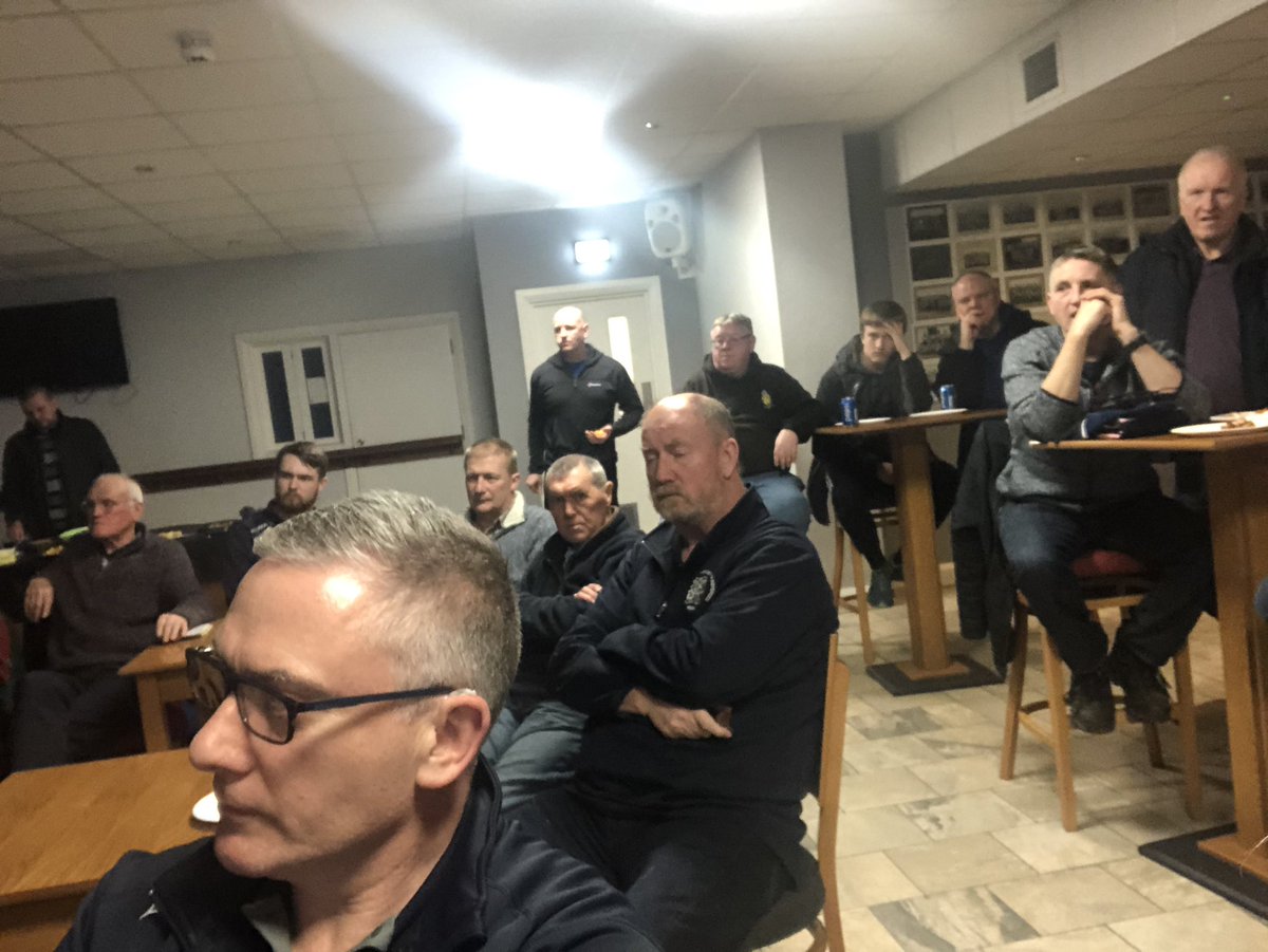 WSORofficial's tweet image. Massive thank you to Alex Thomas for our Scrum session tonight. Some valuable insight into the ‘dark arts’!! @ERRefereesAssoc @RFUWarwickshire @ScrumQueens #frontrowunion #crouchbindgrow #seeitbeit