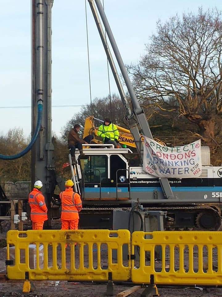 NetsNot's tweet photo. @MichelleDewbs @XRebellionUK have been protesting against #HS2 for years ask @ChrisGPackham The press don't show that though! This is one of their graphics Right now #JamesBrown partially sighted #Paralympian is sitting on a drilling rig to stop illegal drilling of a #ChalkAquifer! #Harvil https://t.co/mUdQuiKOuN