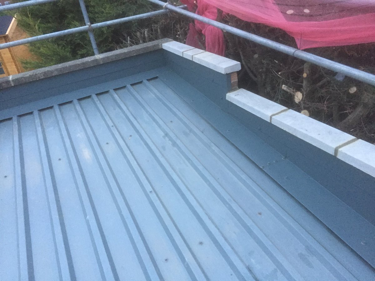 OneShopRoofing's tweet photo. That's another block of garages completed by one of our customers using Anti-Con Fleeced Steel Profiled Sheeting. Contact us for any roofing enquiries 01234 912020 
#roofing #roofingcontractor #roofingcompany
#industrialroofsheets #roofingsheets #roofingmerchants https://t.co/hbbKke1Rfo