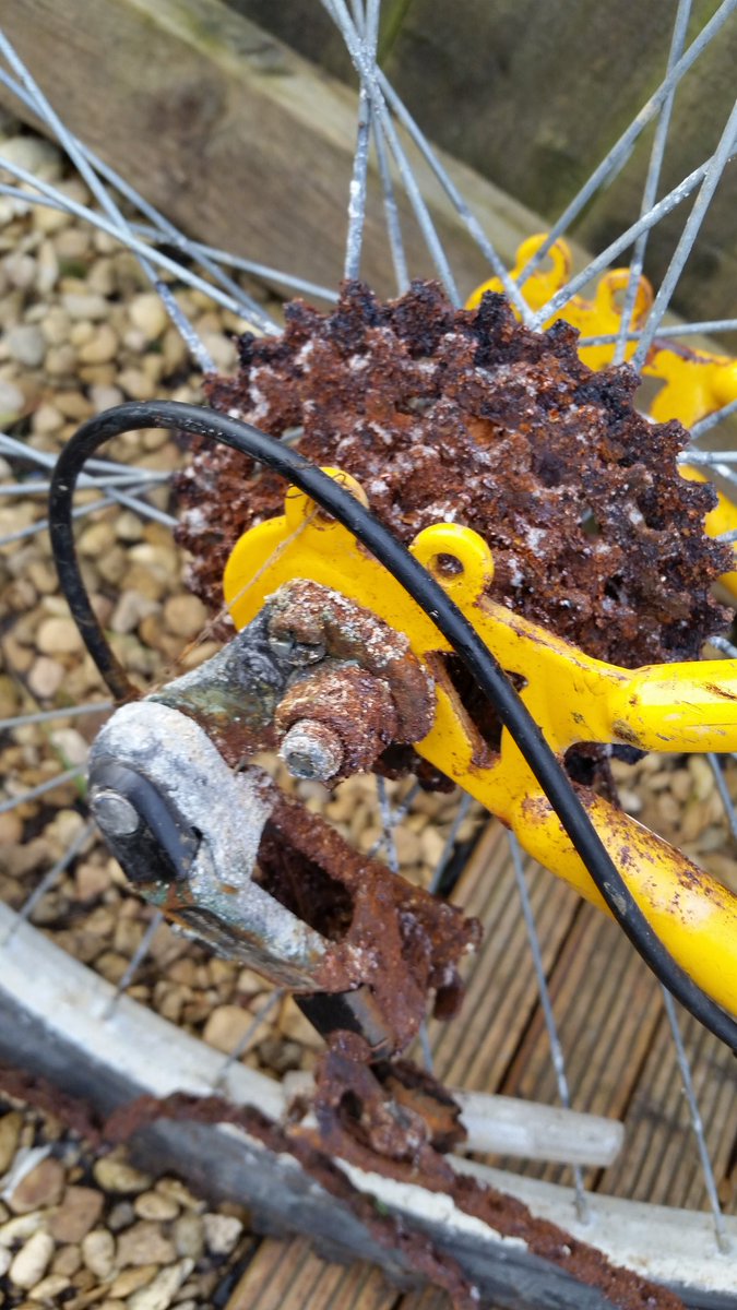 PuffaJones's tweet image. If you have a flood damaged bike I may be able to fix it for you.
Not everyone has insurance.
Some people rely on their bikes for transport.
If I have the parts you are welcome to them and I will do the work for FREE if it helps.

#cycling #recycle #freebikes  #community #newport