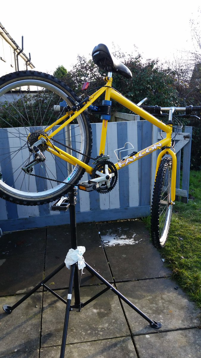 PuffaJones's tweet image. If you have a flood damaged bike I may be able to fix it for you.
Not everyone has insurance.
Some people rely on their bikes for transport.
If I have the parts you are welcome to them and I will do the work for FREE if it helps.

#cycling #recycle #freebikes  #community #newport