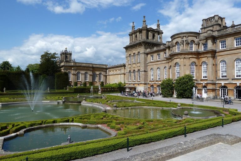 CibesLiftUK's tweet image. Accessibility at Blenheim Palace:

- Scooters available to hire
- Own scooters allowed
- Wheelchairs available
- Guide dogs welcome
- Carers for blue badge holders
- Some walks cover uneven terrain

Read more: bit.ly/3bHqlNj

#AccessGuide #WheelchairUser
#Access4all